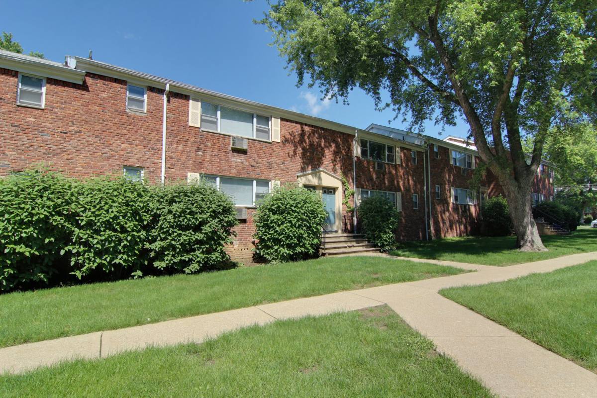 Apartment for rent at 300 Parsippany Rd, Parsippany, NJ 07054