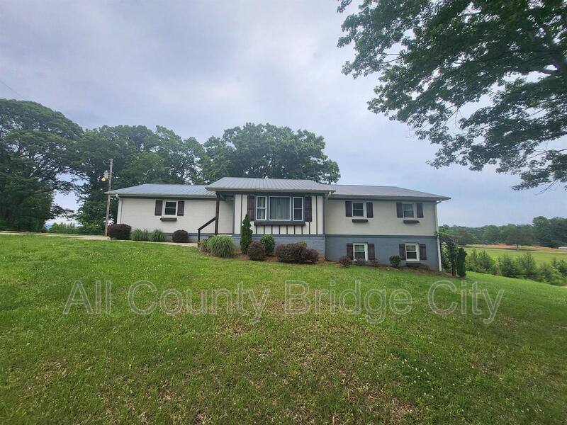 House for rent at 578 Gap Hill Rd, Six Mile, SC 29682