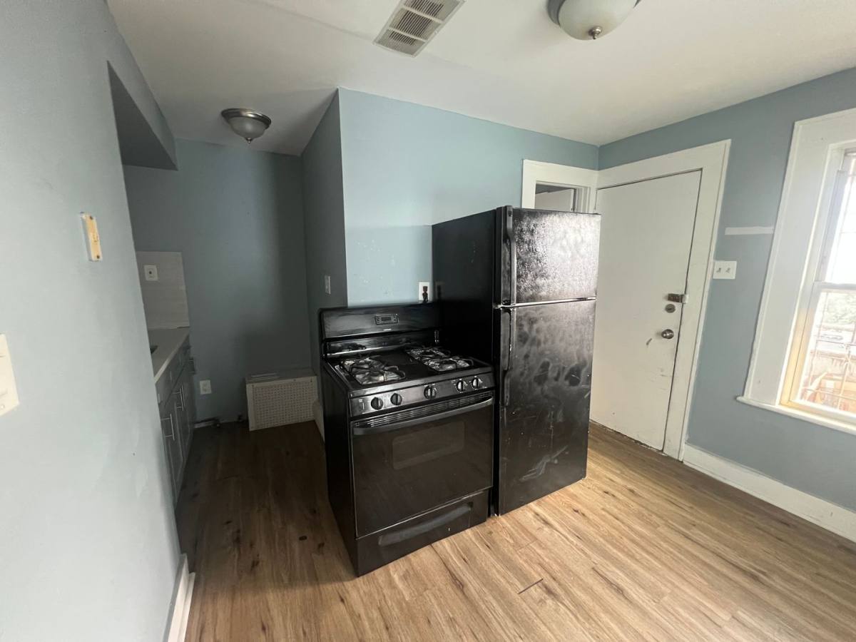 Apartment for rent at 340 Palisade Ave, Bridgeport, CT 06610