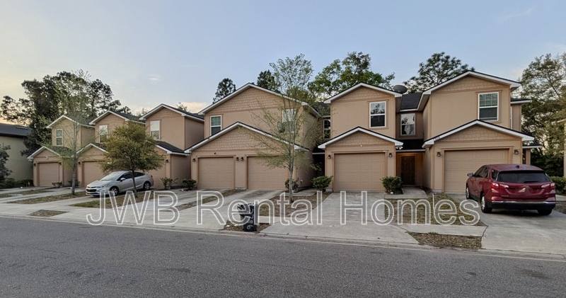 Townhouse for rent at 7796 Playschool Lane, Jacksonville, FL 32210