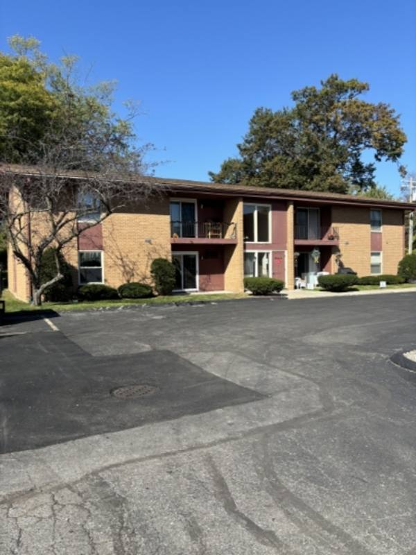 Apartment for rent at 741 N Macomb St #8, Monroe, MI 48162