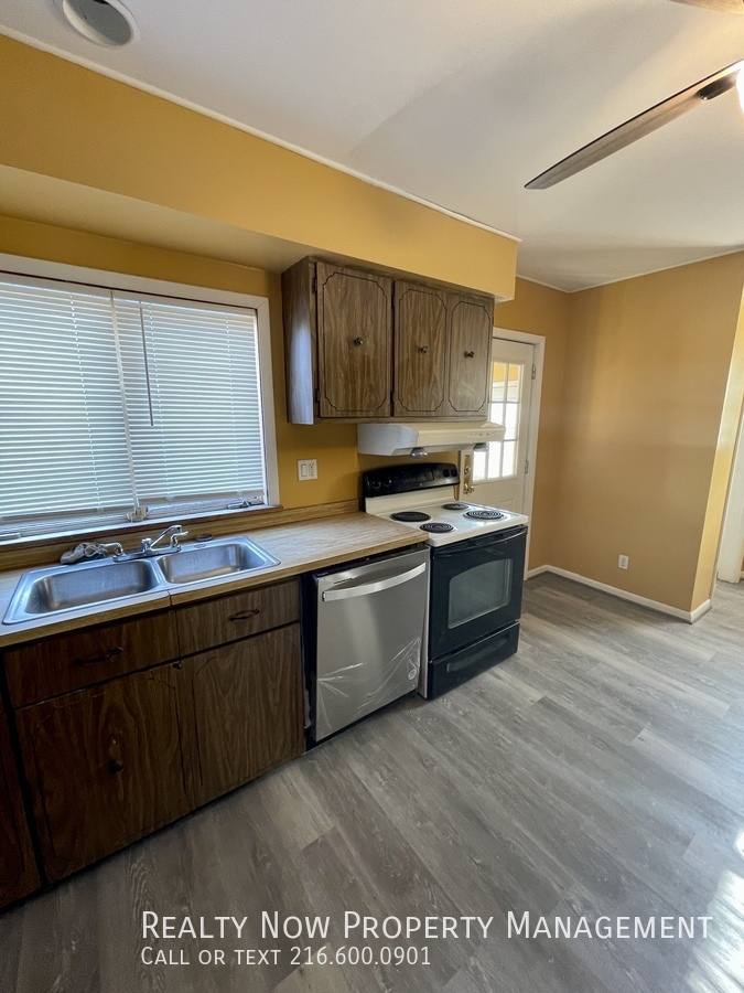 Apartment for rent at 3263 Fulton Rd #1, Cleveland, OH 44109