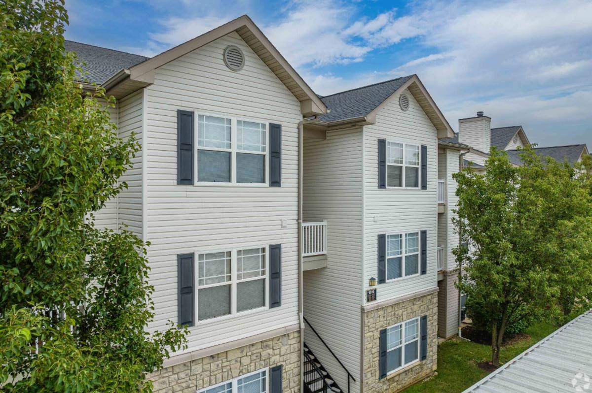 Apartment for rent at 1778 Richardson Rd, Arnold, MO 63010