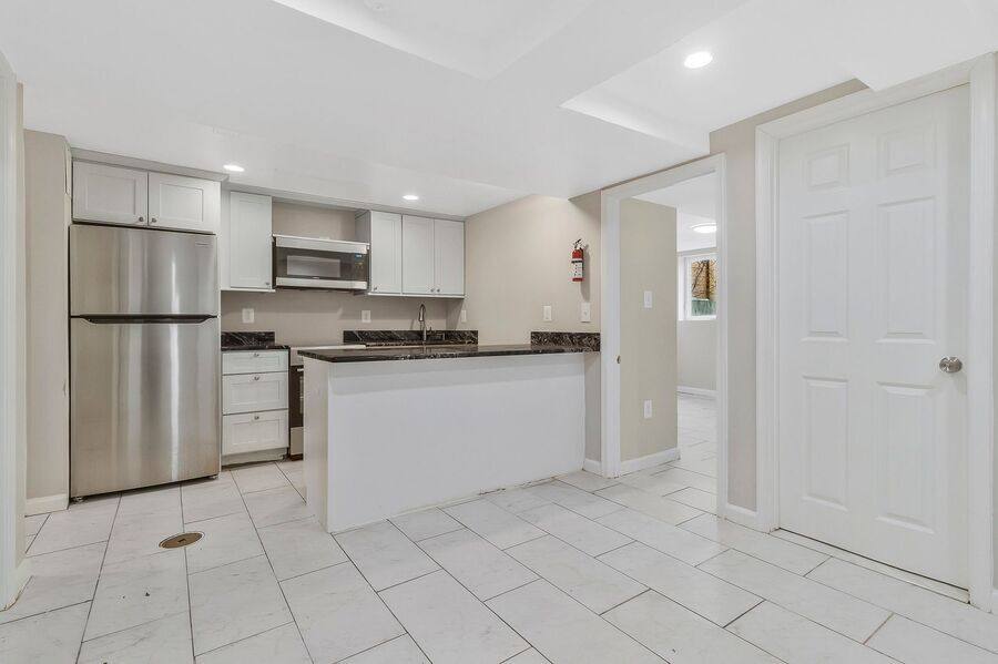 Apartment for rent at 424 19th NE #B, Washington, DC 20002