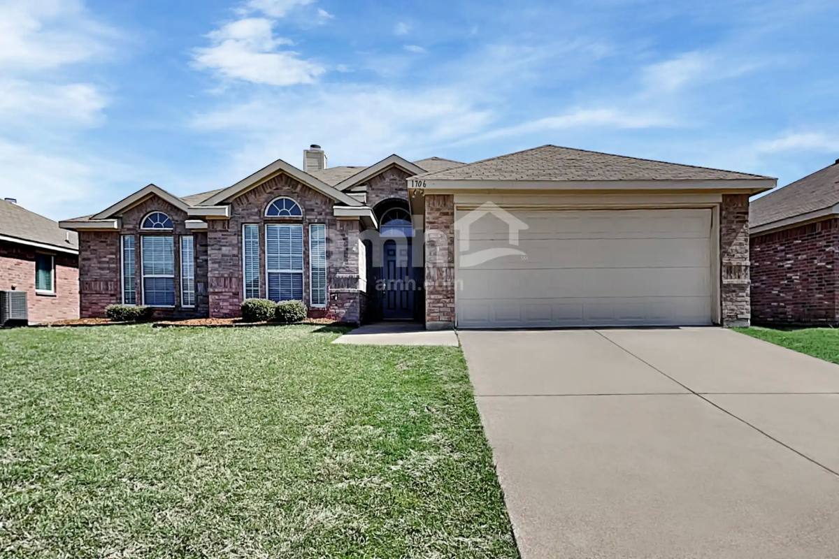 House for rent at 1706 Griffin Lane, Mansfield, TX 76063