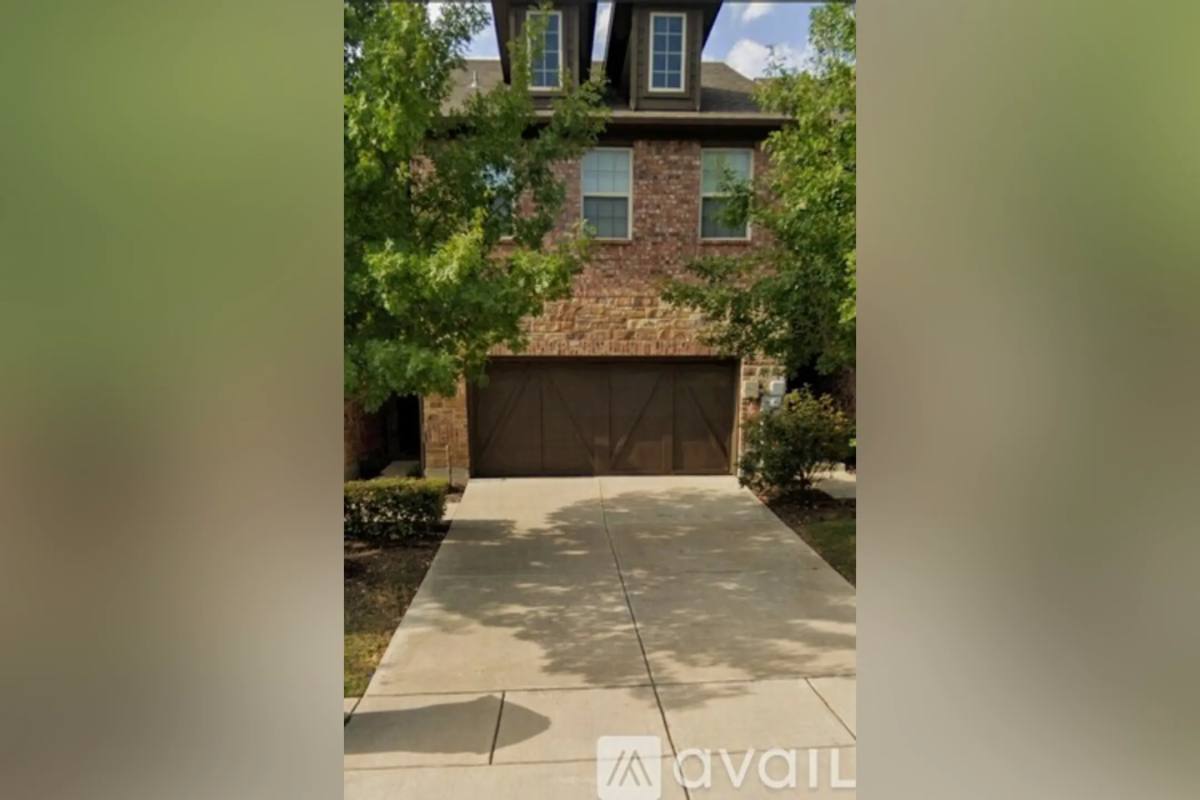 Townhouse for rent at 408 Dublin St, Lewisville, TX 75067