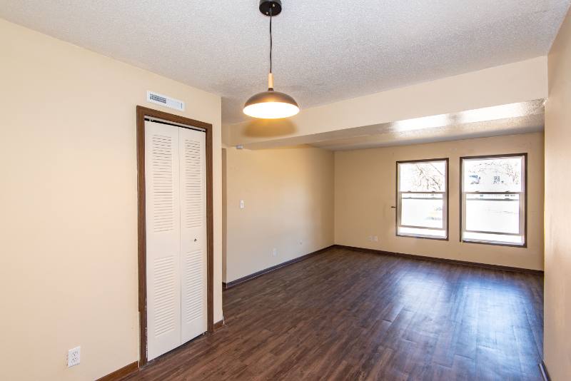 Apartment for rent at 915 4 Prince #4, Grinnell, IA 50112
