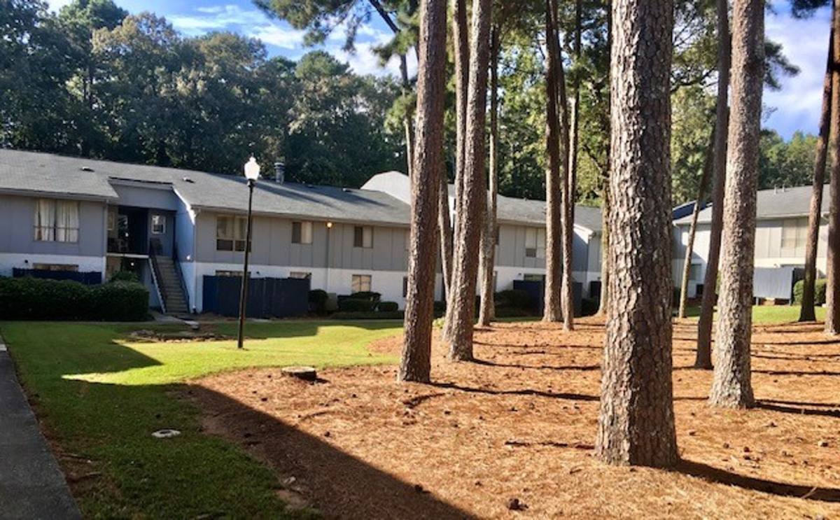 Apartment for rent at 1717 Centra Villa Dr SW, Atlanta, GA 30311