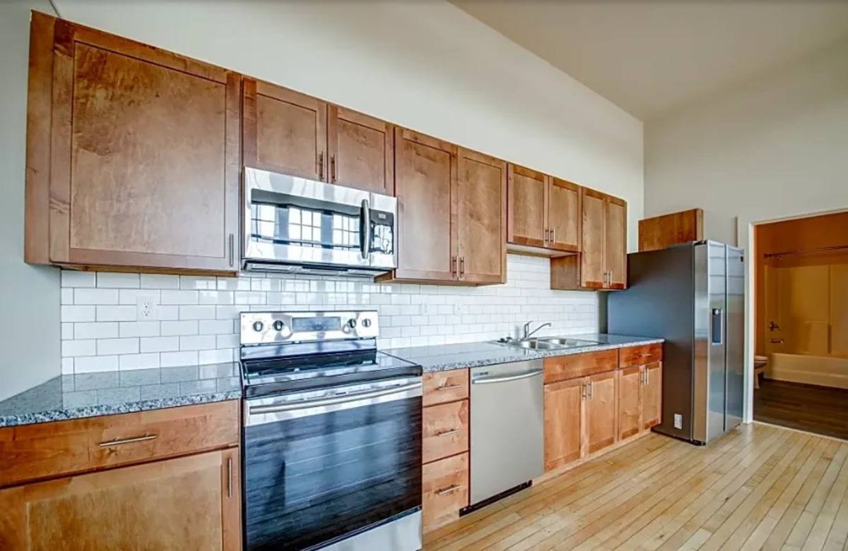 Apartment for rent at 7417 Vermont Ave, Saint Louis, MO 63111