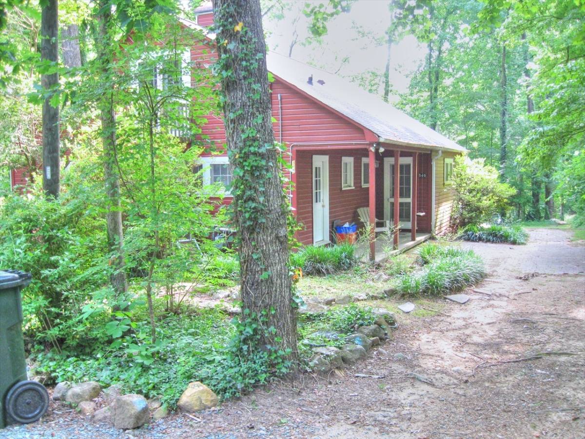Apartment for rent at 540 Chase Park Rd, Chapel Hill, NC 27516