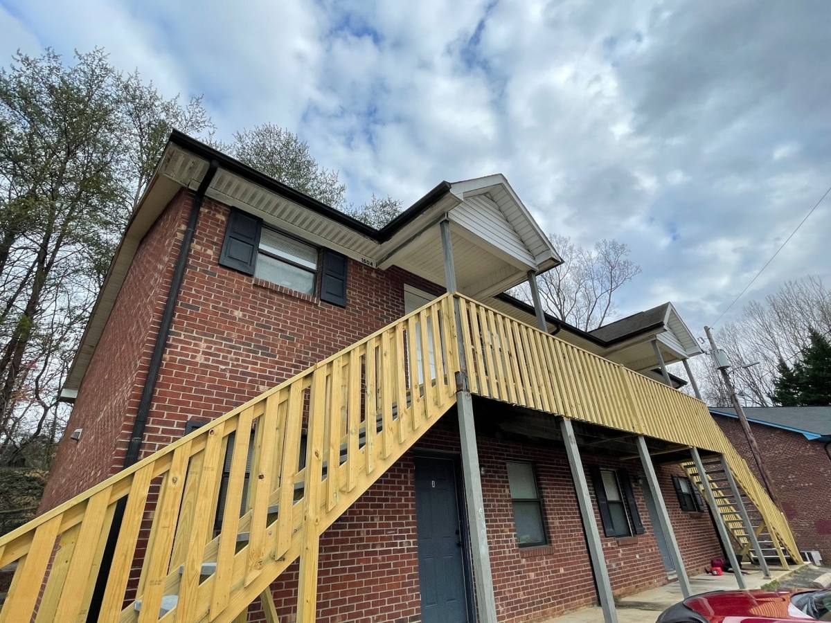 Apartment for rent at 2570 Green Oaks Court #B, Winston Salem, NC 27107