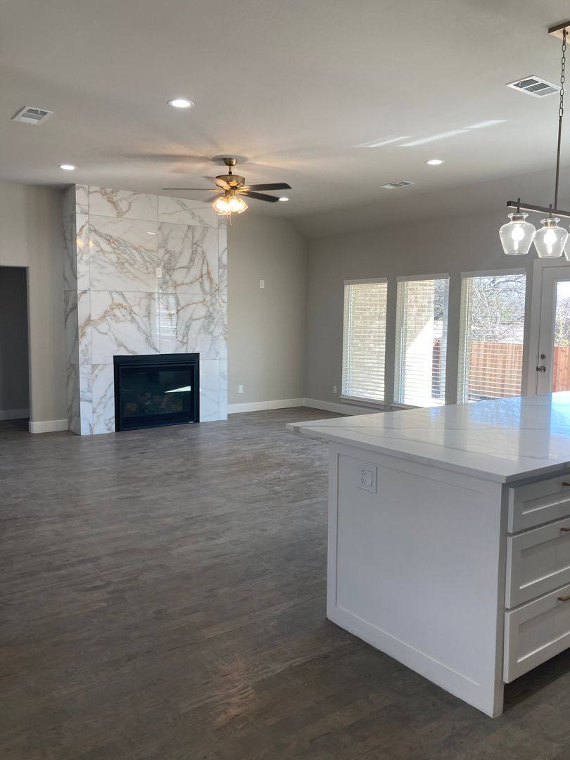 House for rent at 2814 W 18th St, Irving, TX 75060