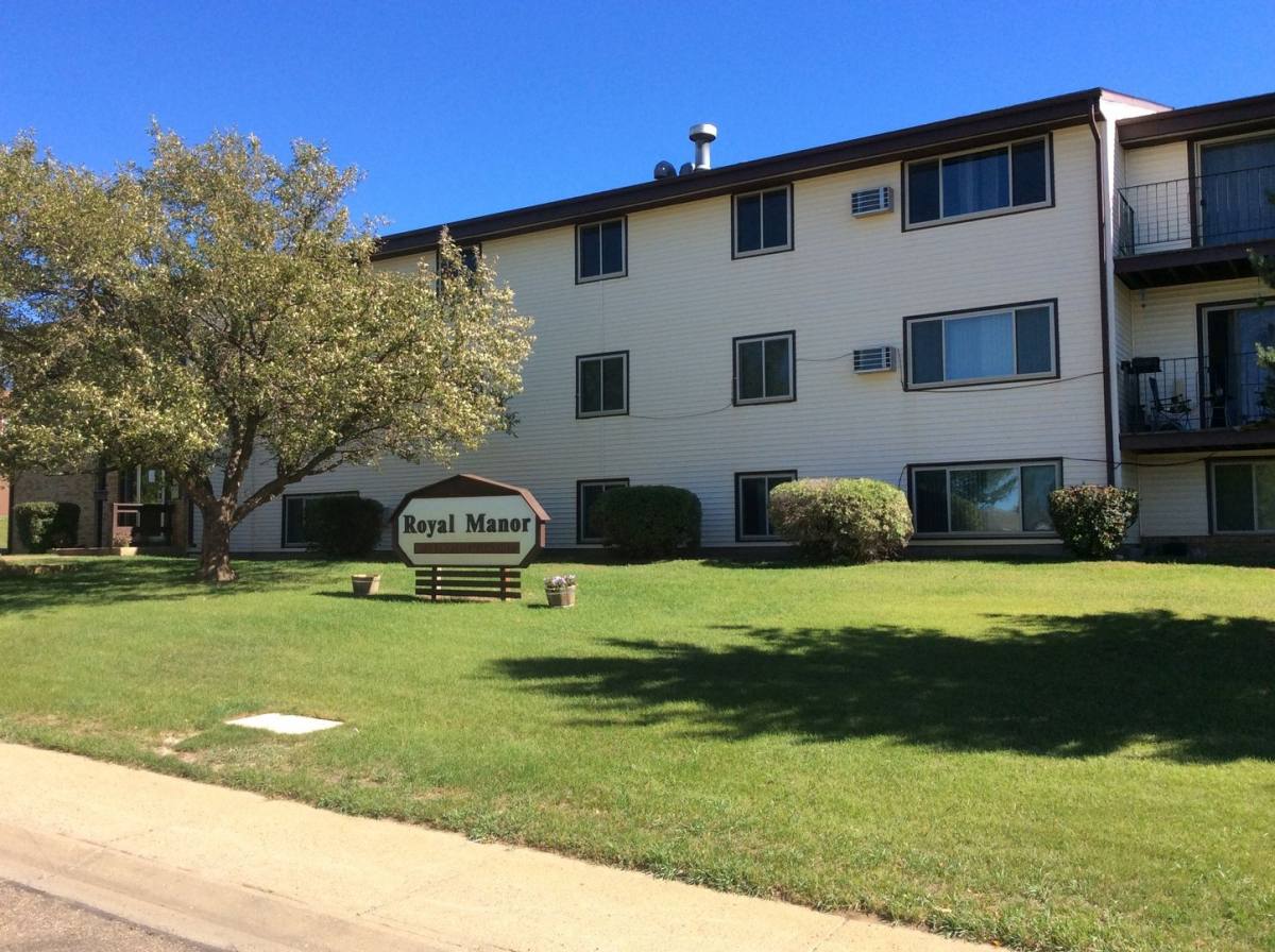 Apartment for rent at 1612 Prairie Ave, Dickinson, ND 58601