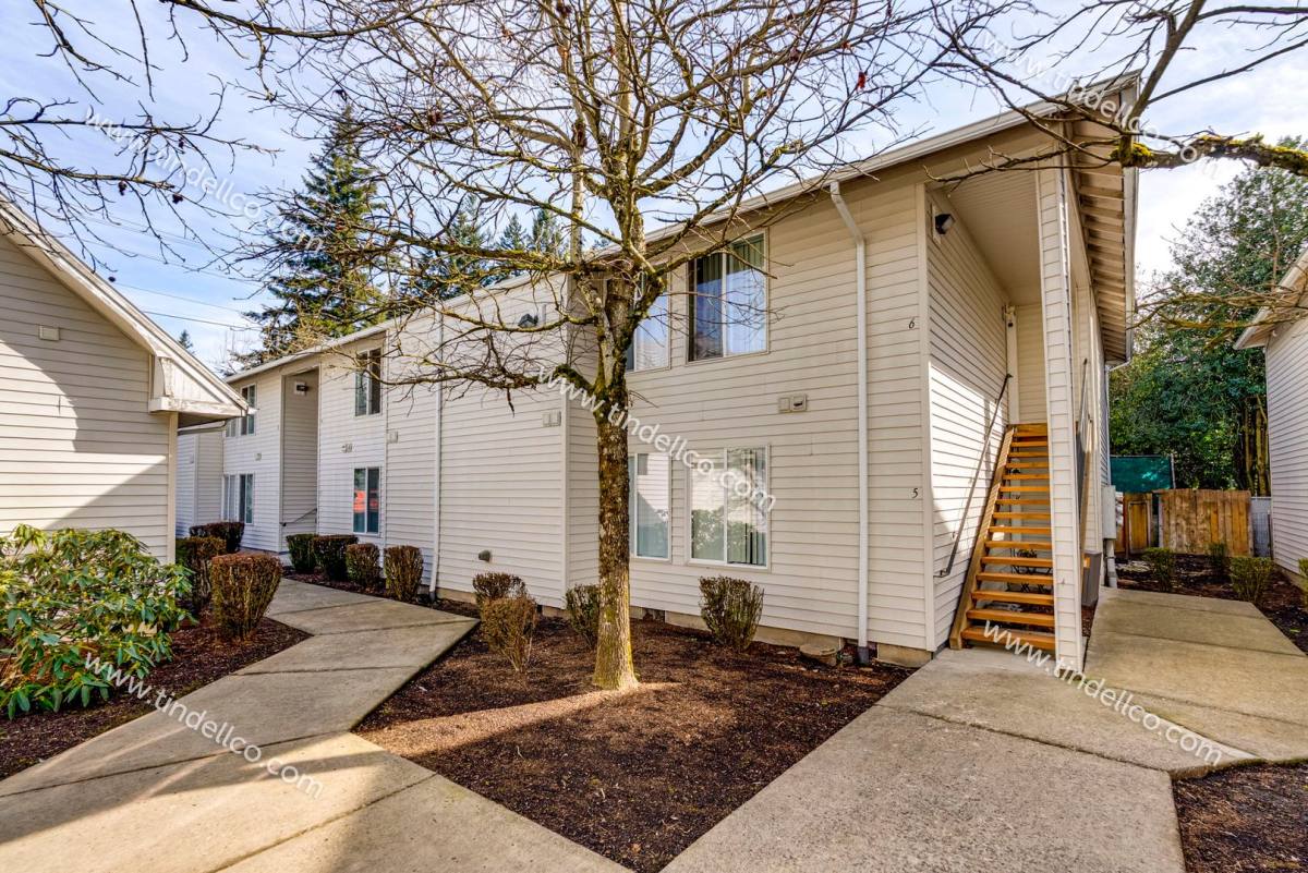 Apartment for rent at 13716-13738 Glisan St, Portland, OR 97230