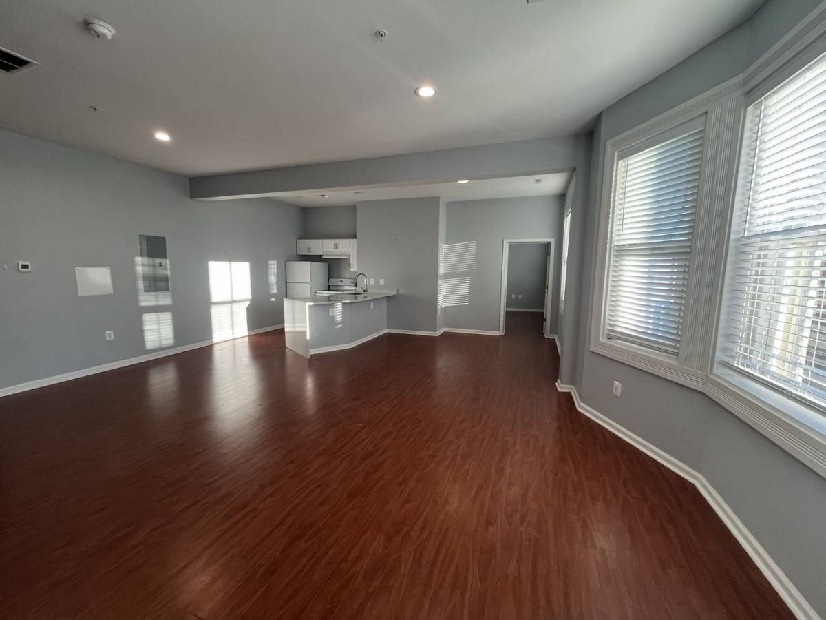 Apartment for rent at 92 W Washington St, Hagerstown, MD 21740