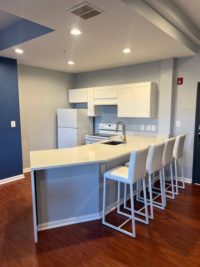Apartment for rent at 92 W Washington St, Hagerstown, MD 21740