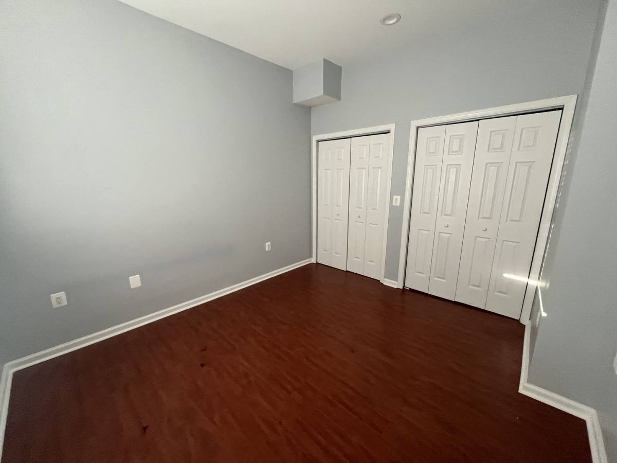 Apartment for rent at 92 W Washington St, Hagerstown, MD 21740