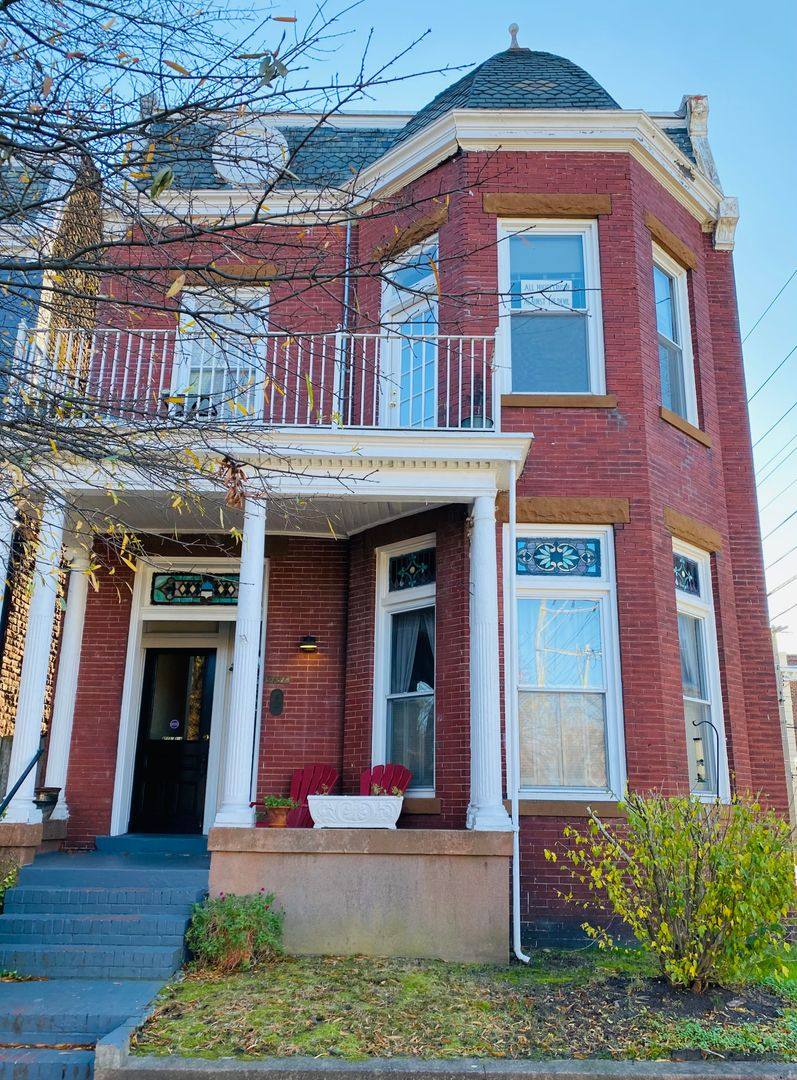 Apartment for rent at 2525 Park Ave, Richmond, VA 23220