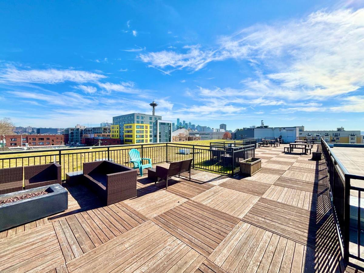 Apartment for rent at 11 W Mercer St, Seattle, WA 98119
