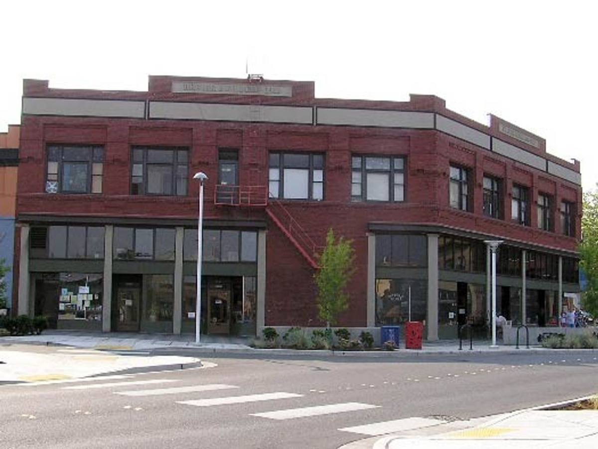 Apartment for rent at 1304 Bay St, Bellingham, WA 98225
