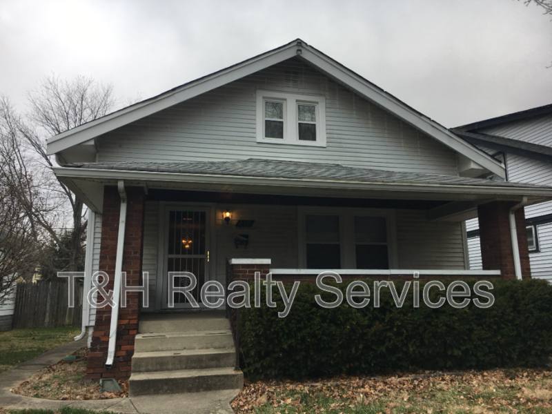 House for rent at 816 N Grant Ave, Indianapolis, IN 46201