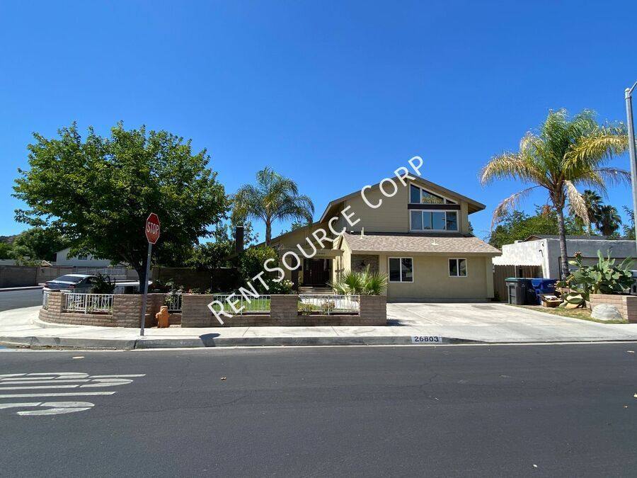 House for rent at 26803 Lugar De Oro Dr, Valencia, CA 91354
