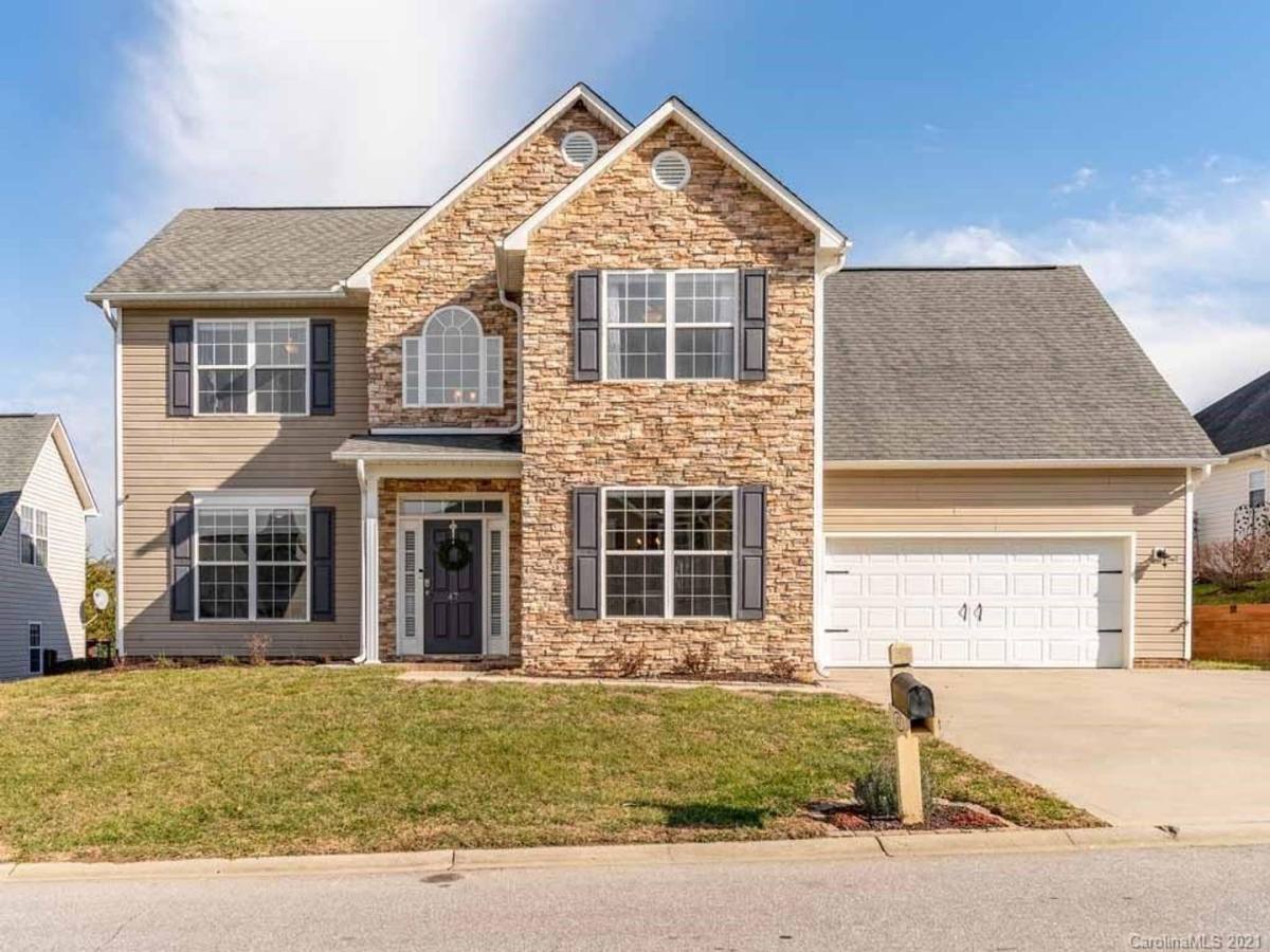 House for rent at 47 Stone River Dr, Asheville, NC 28804