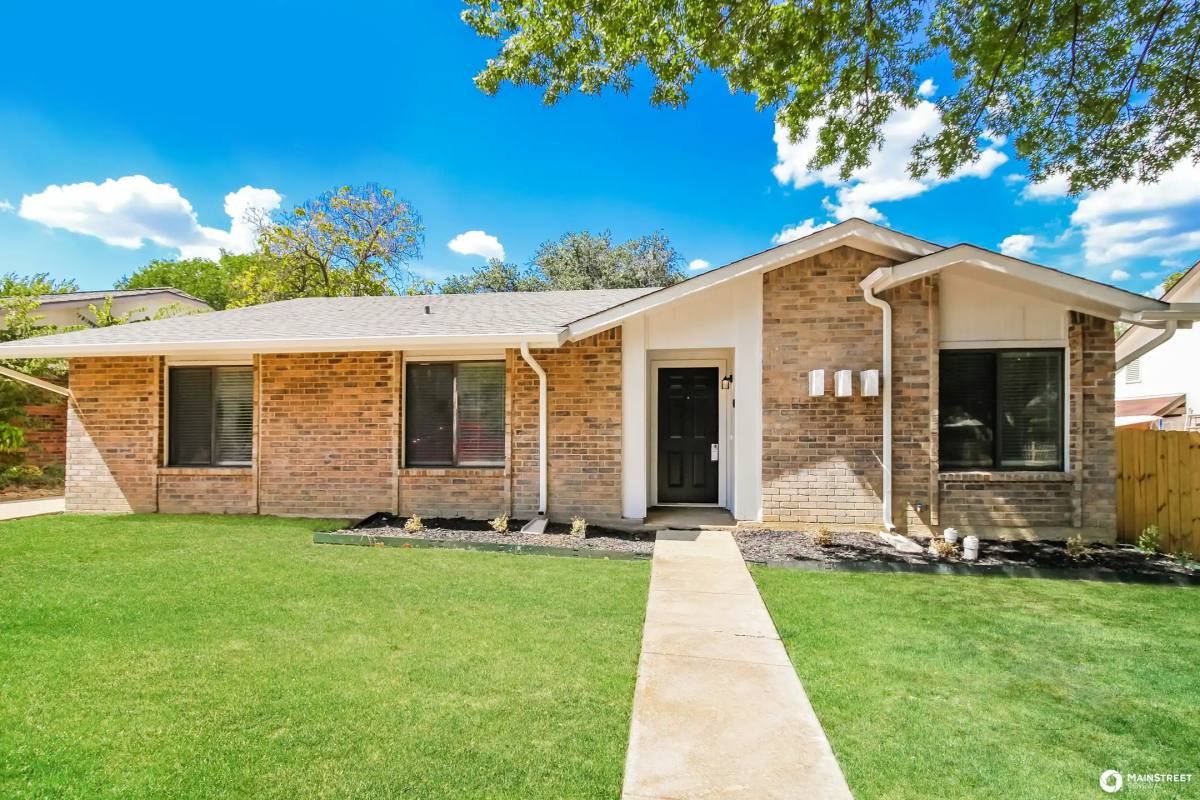 House for rent at 1237 Tiffany Lane, Lewisville, TX 75067