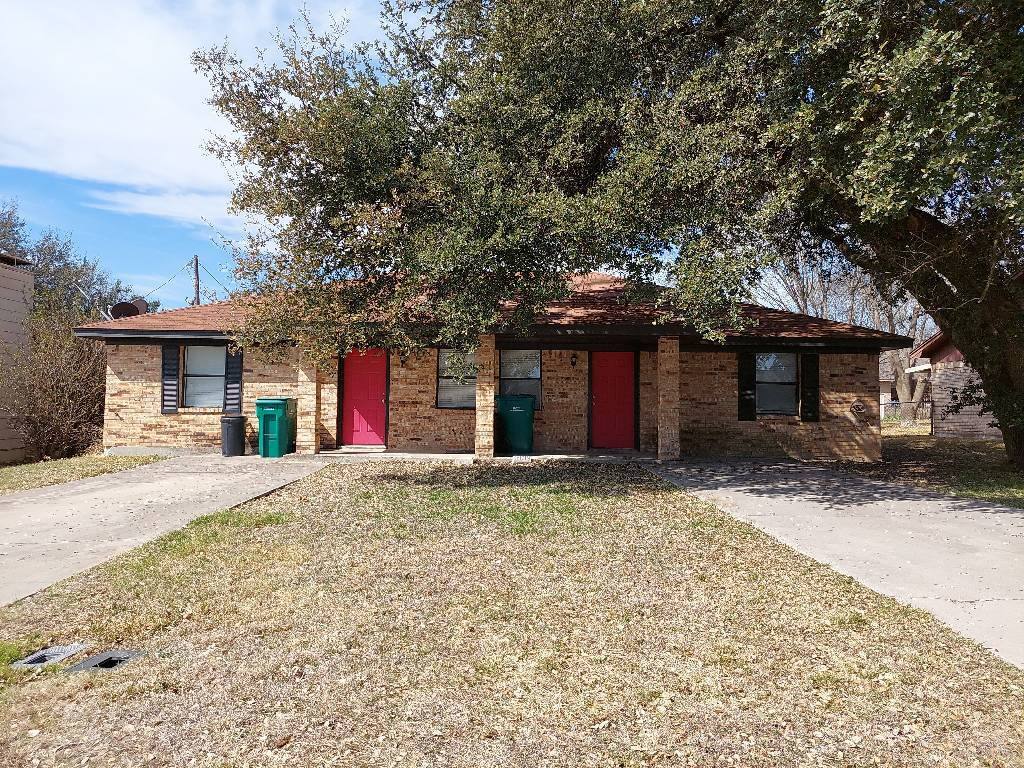 Townhouse for rent at 1610 Indian Trail #B, Harker Heights, TX 76548