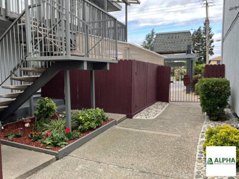 Apartment for rent at 2940 Eastern Ave #1, Sacramento, CA 95821
