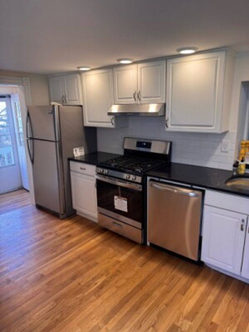Apartment for rent at 125 Spring St #2, Cambridge, MA 02141