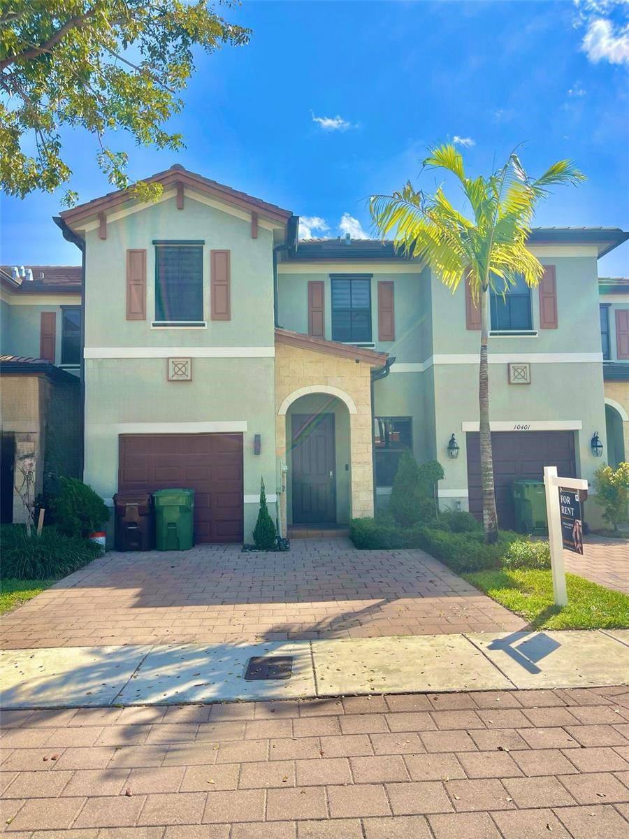 Townhouse for rent at 10409 W 32nd Lane, Hialeah, FL 33018