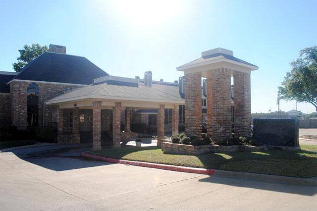 Apartment for rent at 8519 Southwestern Blvd, Dallas, TX 75206