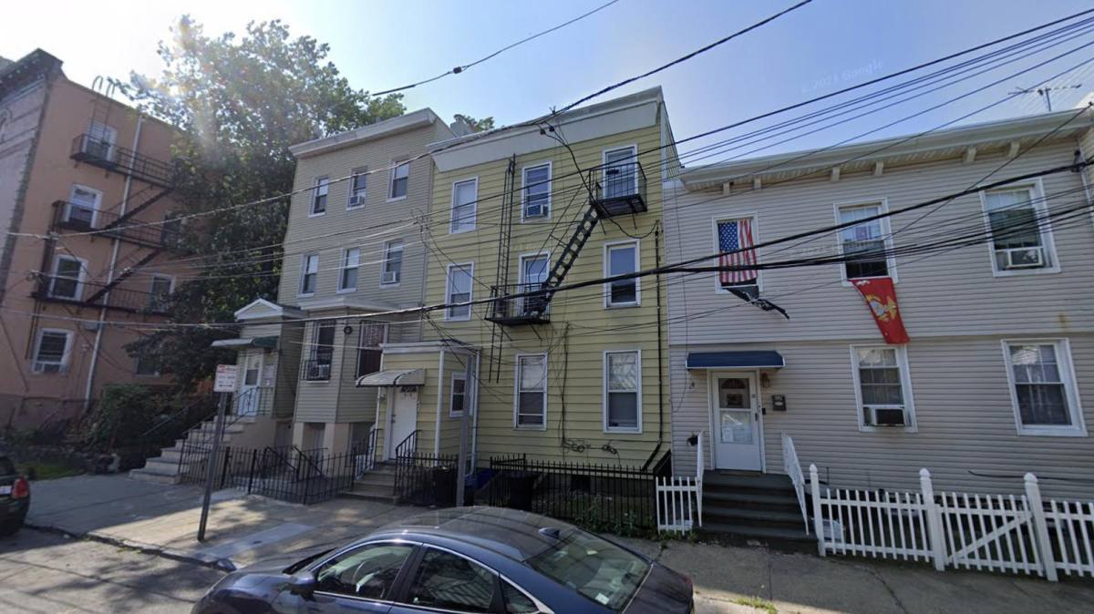 Apartment for rent at 13 Crawford St, Jersey City, NJ 07306