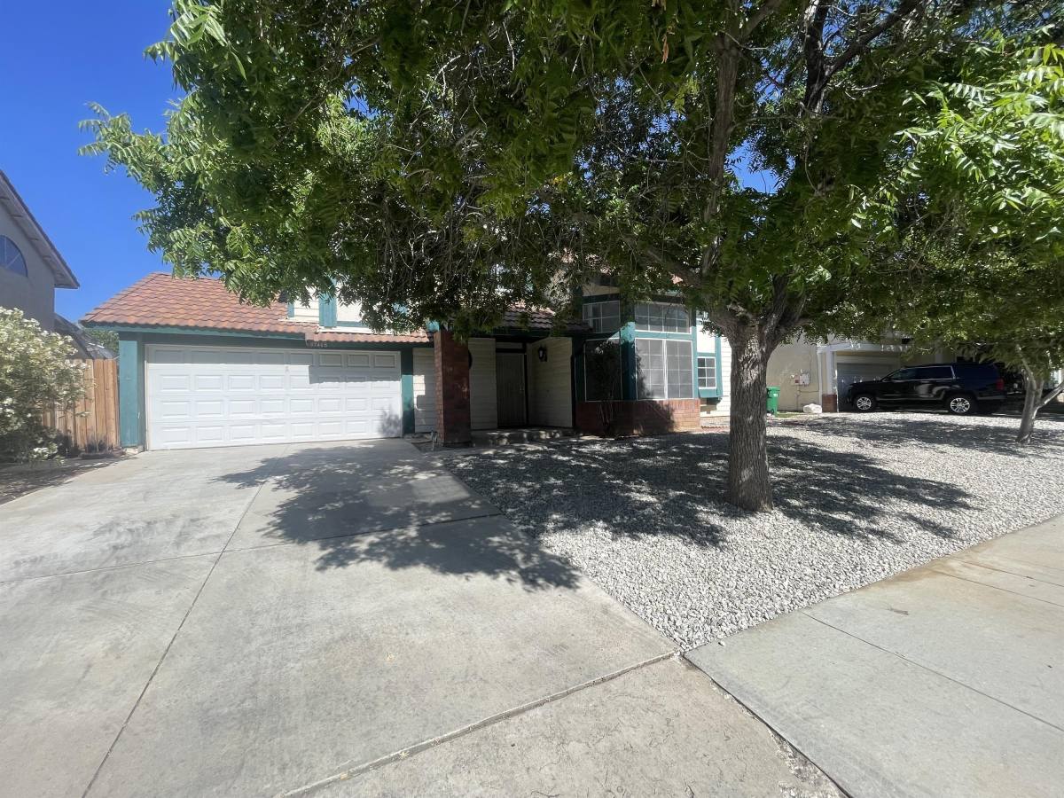 House for rent at 37468 Cambridge Lane, Palmdale, CA 93550