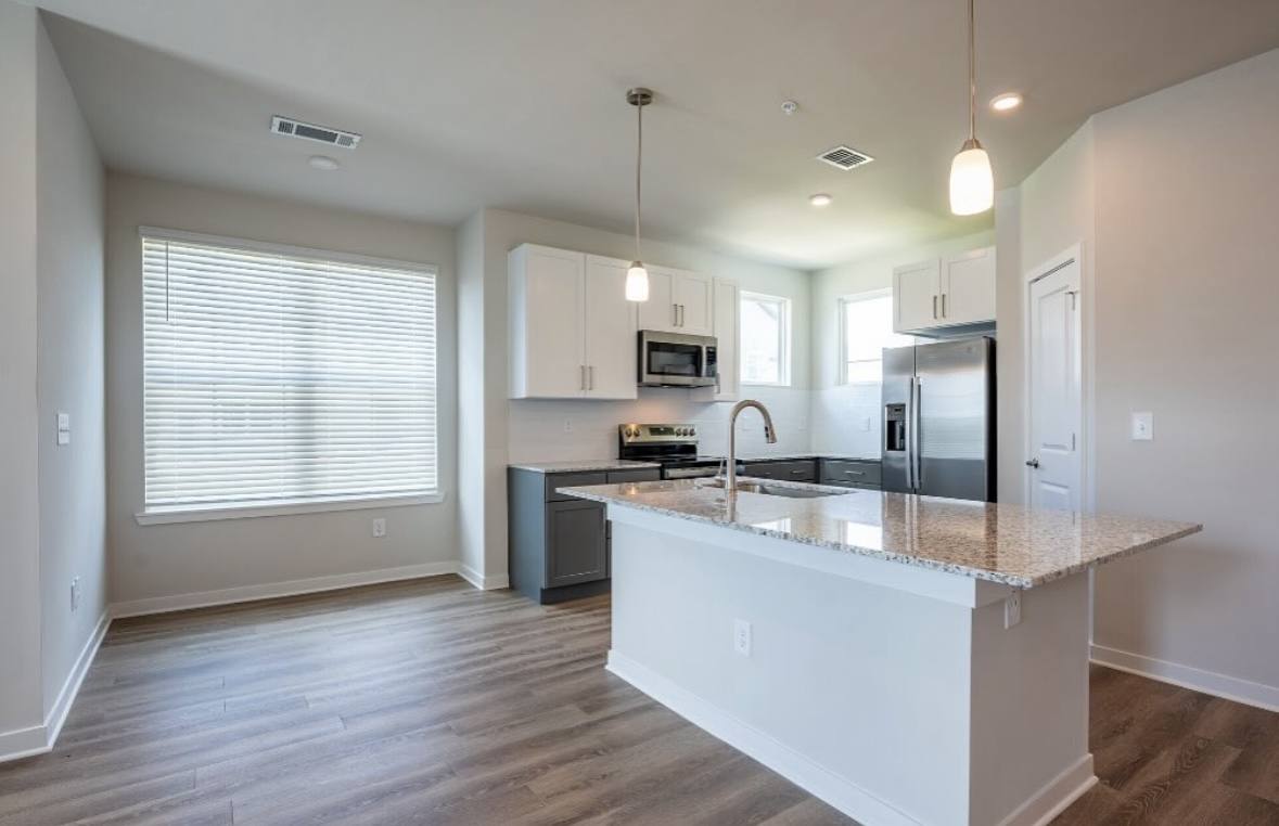 Apartment for rent at 11279 Old Pasco Rd, San Antonio, FL 33576