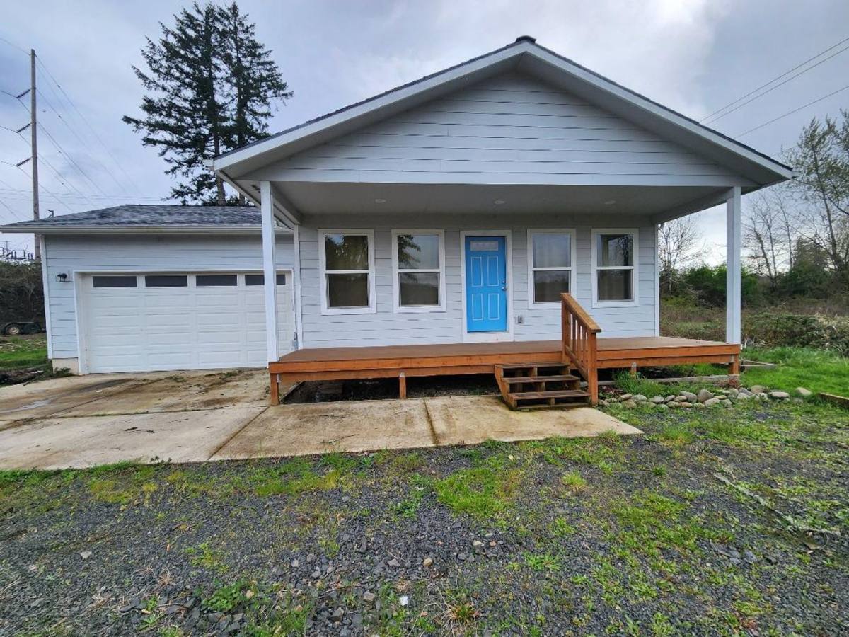 House for rent at 1683 Tamarack St, Sweet Home, OR 97386