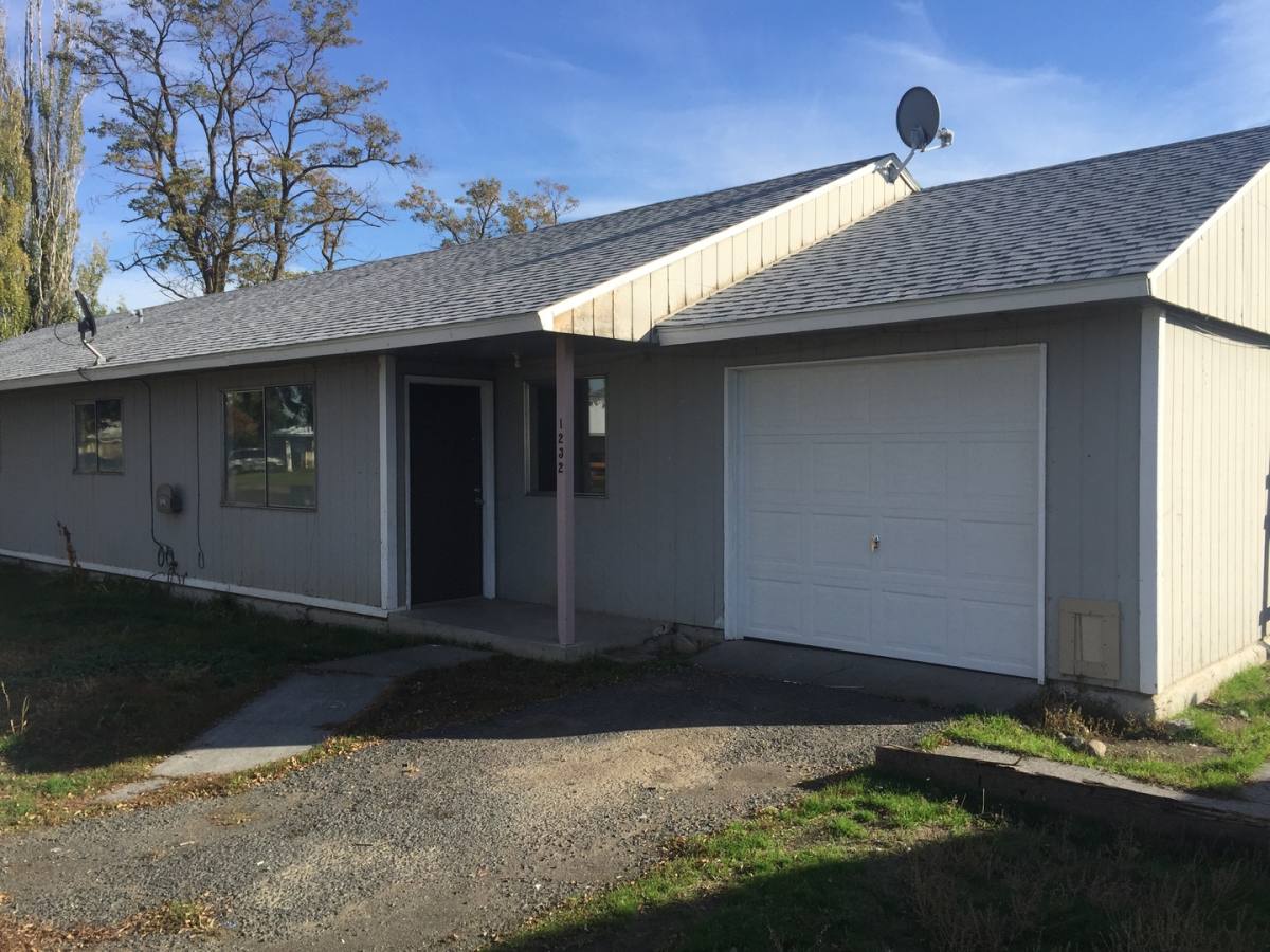 House for rent at 1232 Vandenberg Ave, Moses Lake, WA 98837