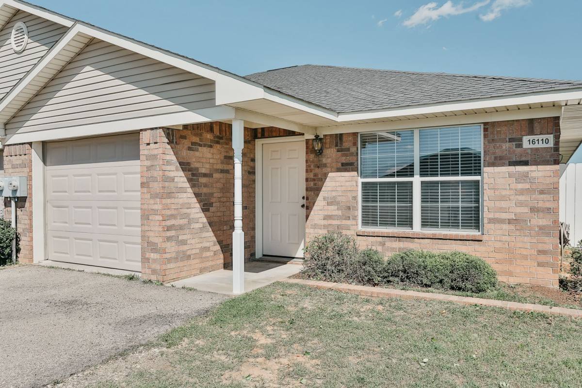 Apartment for rent at 16130 Rolling Meadows Dr, Lindale, TX 75771