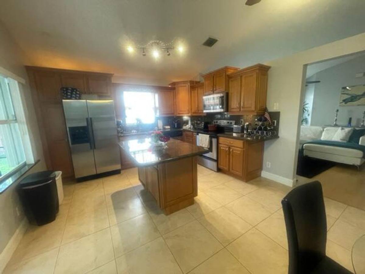 House for rent at 10332 Brookville Lane, Boca Raton, FL 33428