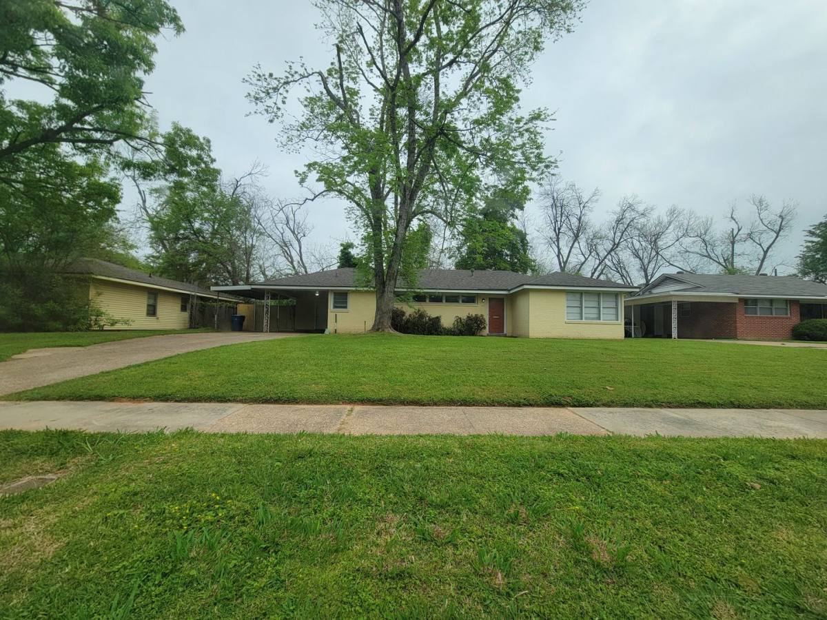 House for rent at 188 Charles Ave, Shreveport, LA 71105
