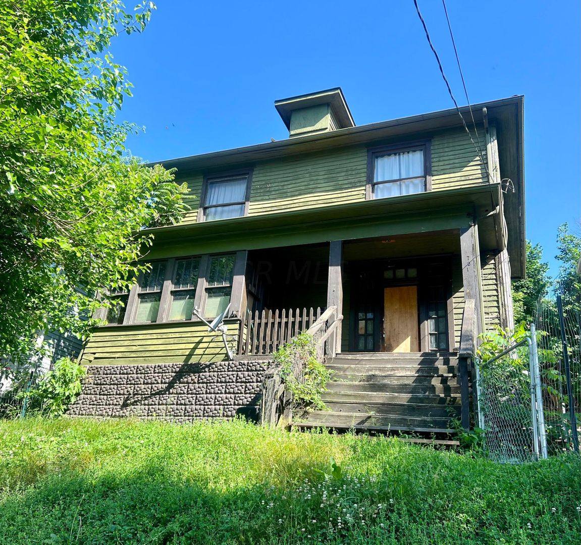 House for rent at 731 Moorehead Ave, Zanesville, OH 43701