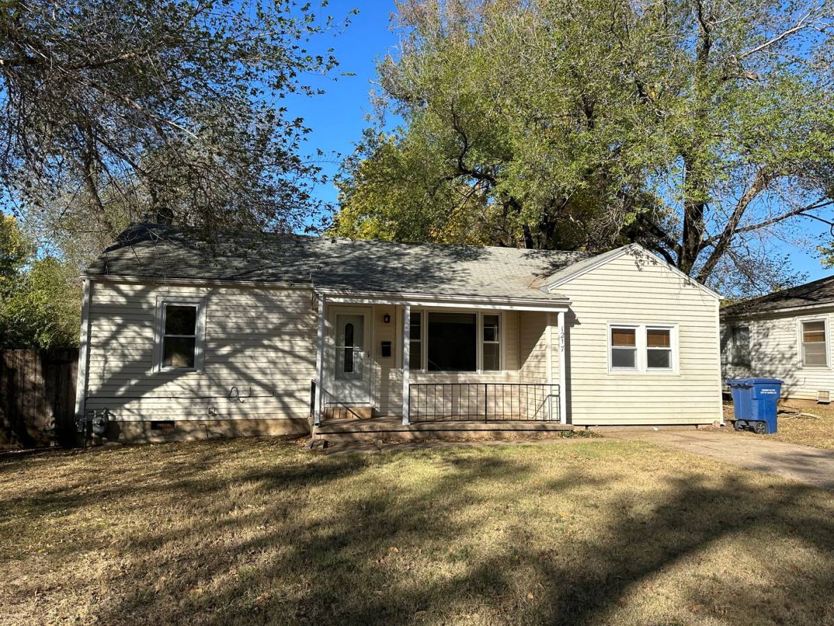 House for rent at 1217 N Johnson St, Augusta, KS 67010