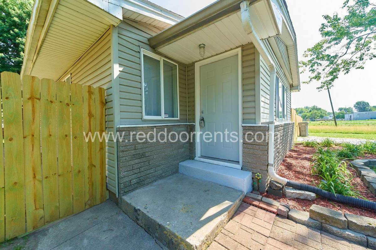 House for rent at 5422 Greenfield Ave, Indianapolis, IN 46219