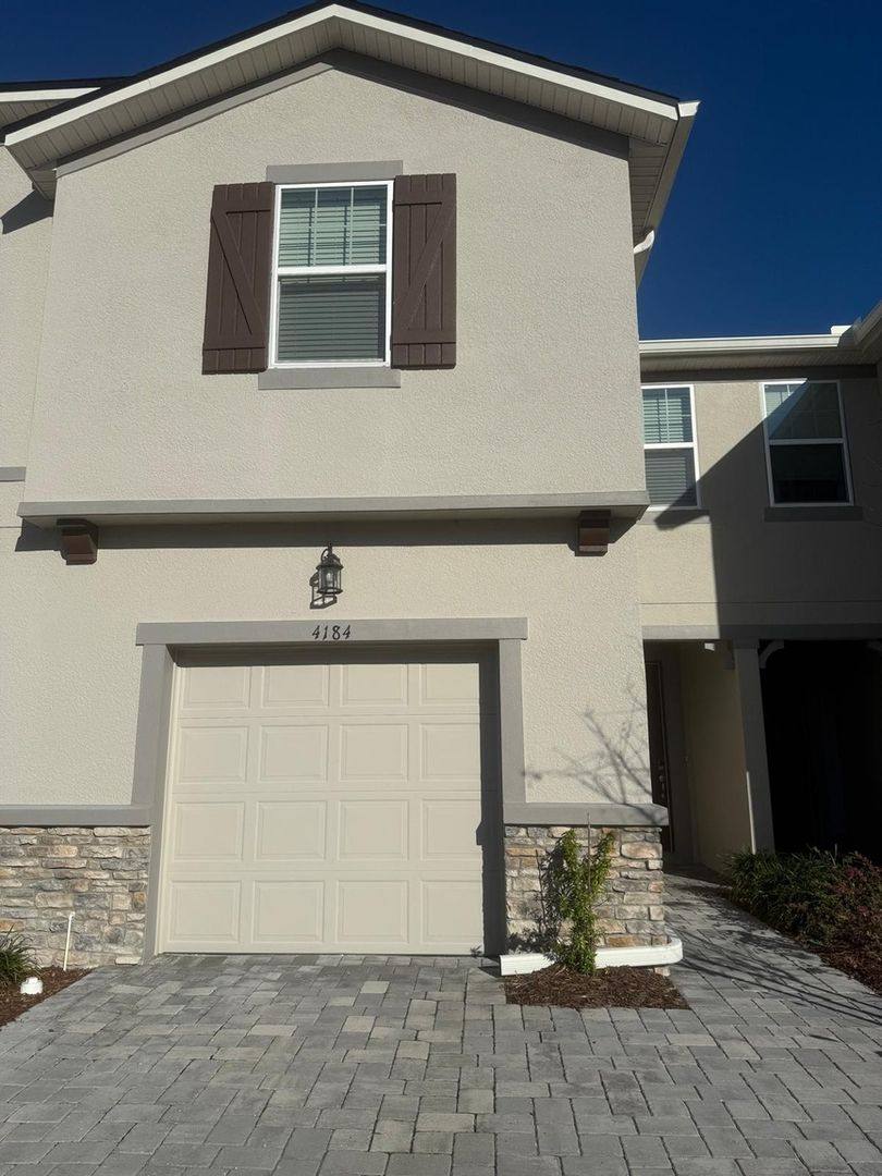 Townhouse for rent at 4184 Cloud Hopper Way, Lutz, FL 33559