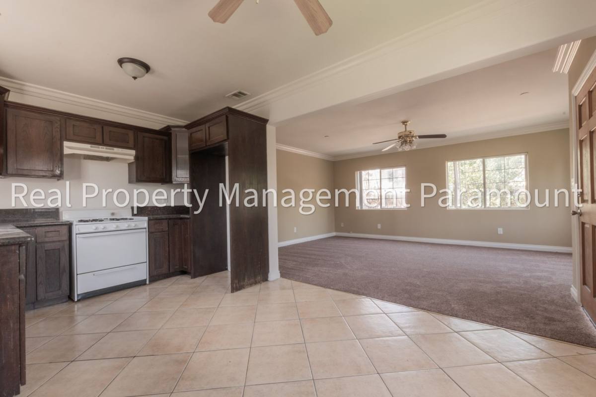 Apartment for rent at 3831 S Wall St, Los Angeles, CA 90011
