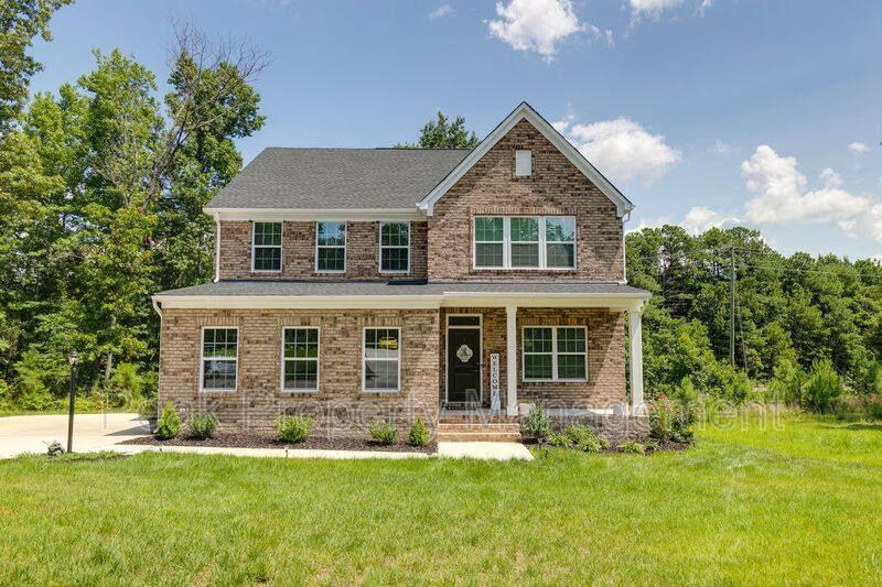 House for rent at 4307 Ganymede Dr, Chester, VA 23831