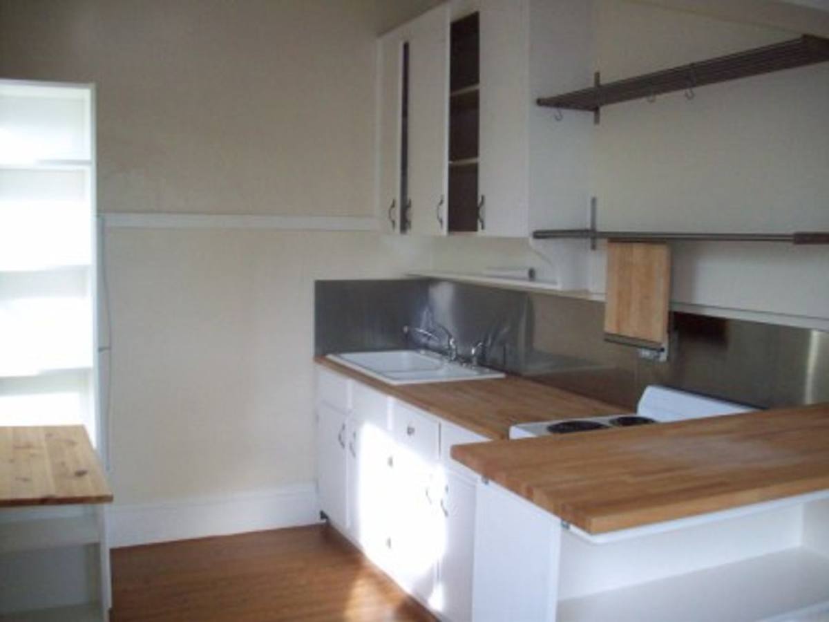 Apartment for rent at 1002 E Denny Way, Seattle, WA 98122