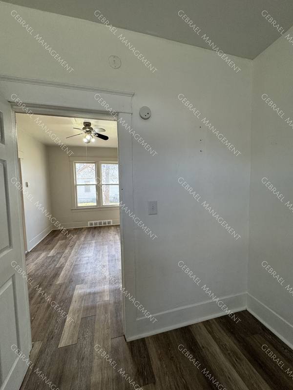 House for rent at 726 E York Ave, Flint, MI 48505