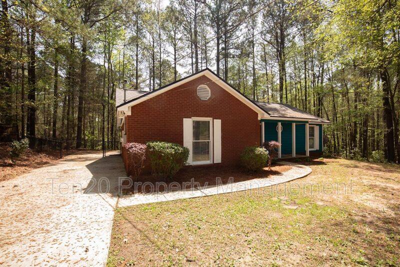 House for rent at 761 Grant Rd, Cataula, GA 31804